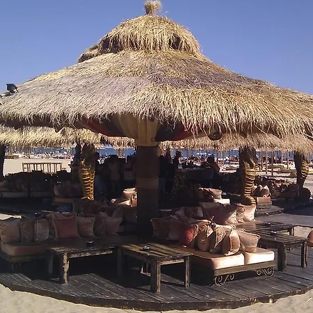 Villa Rose, Almond Hills Kosharitsa
